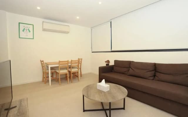 2 Bedrooms 2 Bathrooms Opposite Melbourne Central - photo 4