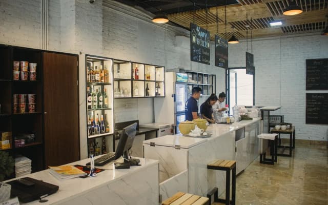 Aroma Halong Hostel - photo 3