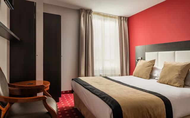 Hôtel Des Deux Avenues - photo 5