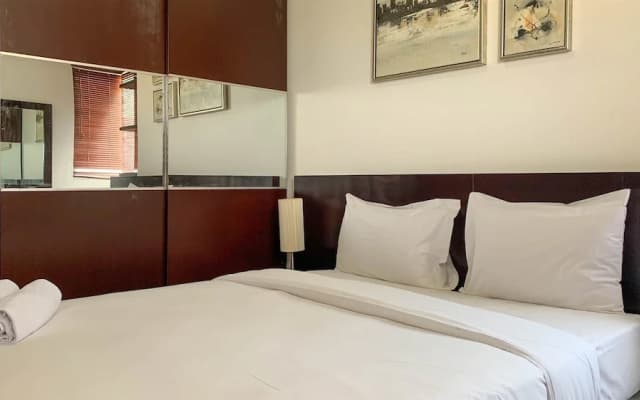 Comfort And Minimalist 2Br At Maple Park Sunter Apartment - photo 5