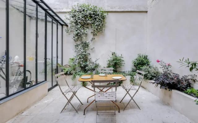 Sumptuous House with Patio - photo 2