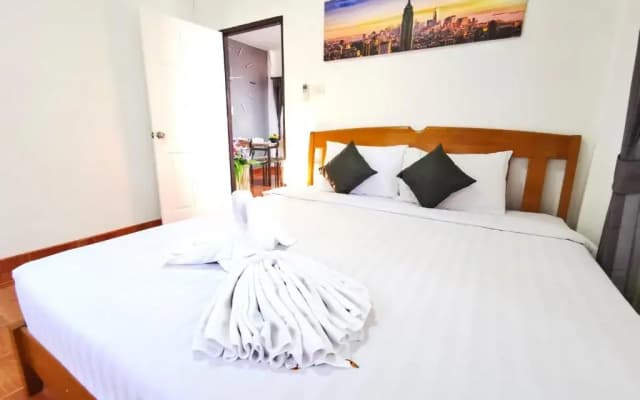 Thai Orange Villas - photo 2