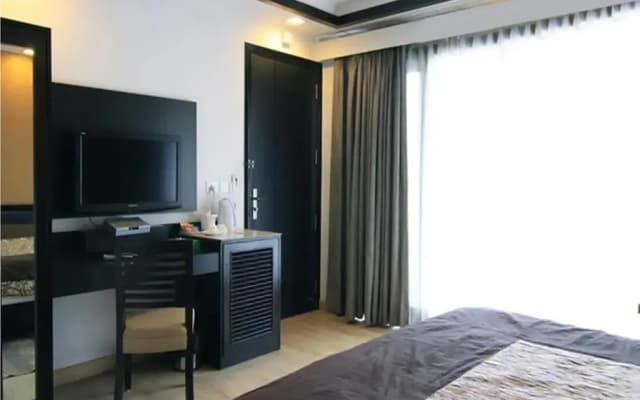 Rainbow Residency Bed and Breakfast - photo 4