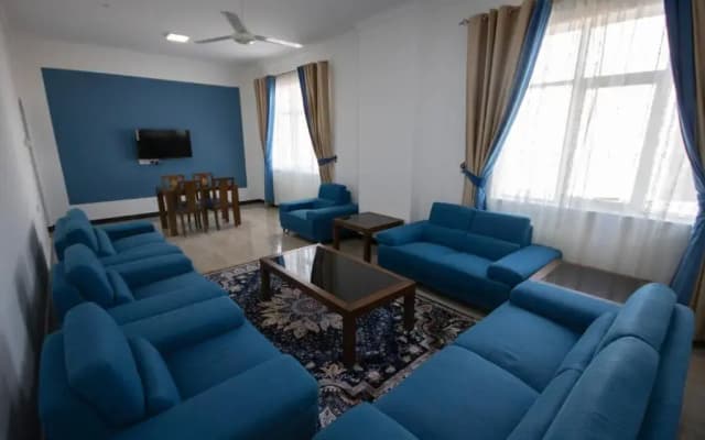 Home Station Hotel - photo 5