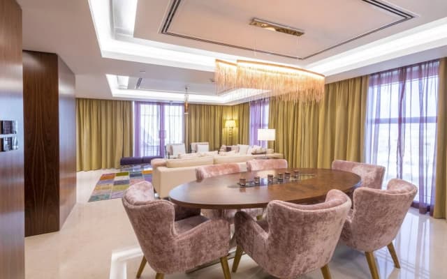Crowne Plaza Muscat Ocec by IHG Hotel - photo 5