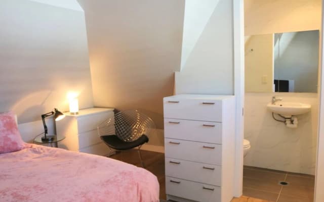 Newtown Studio in Excellent Location - photo 3