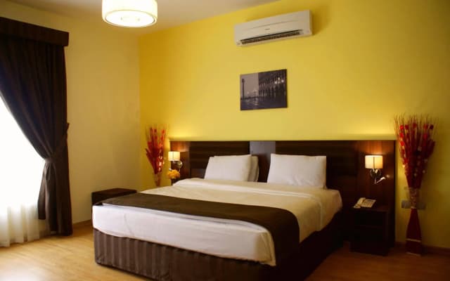 Weekend Hotel & Apartments - photo 5