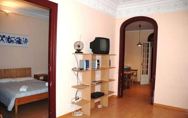 Bailen Apartment - photo 2