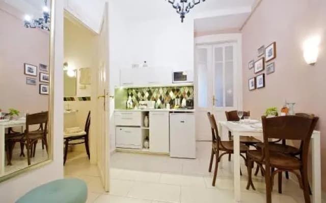 Green Door Family Apartment - photo 4