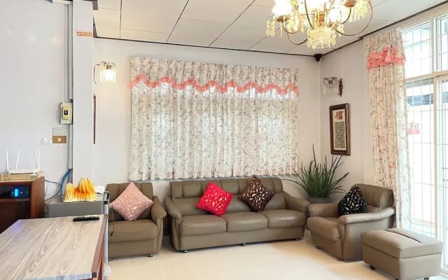 Lotus House Phuket - photo 3