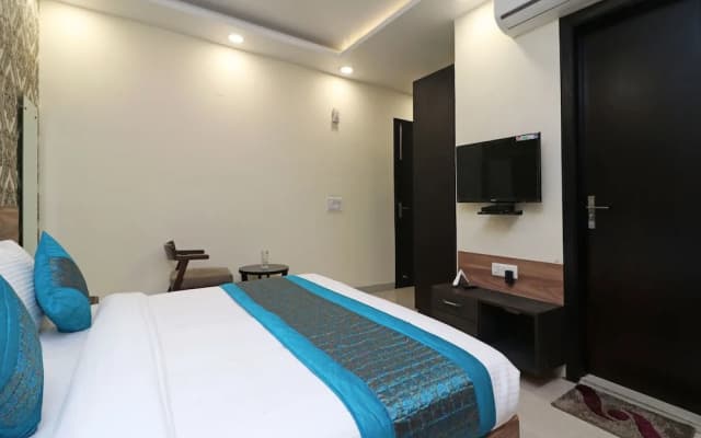 OYO 11611 Royal Palace Inn - photo 5