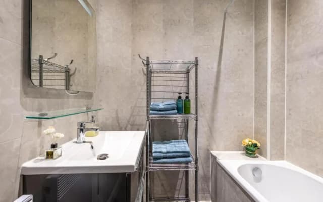 Nice Central Art Deco Flat 45 m² - photo 5