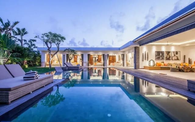 Splendid 6BR Villa, Just 400m to Finns Beach - photo 2