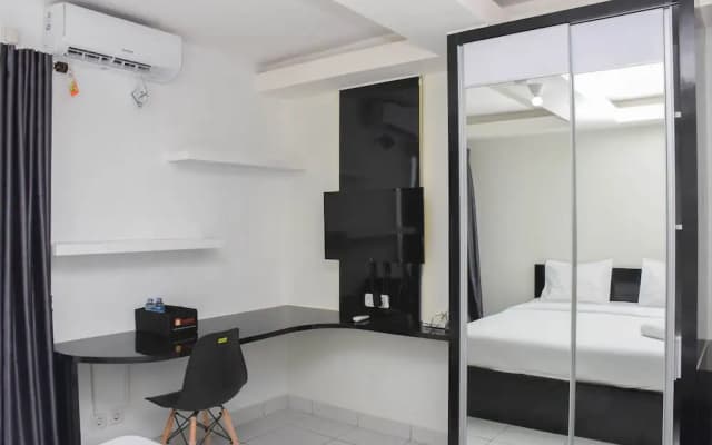 Comfy And Tidy Studio Amethyst Apartment - photo 4