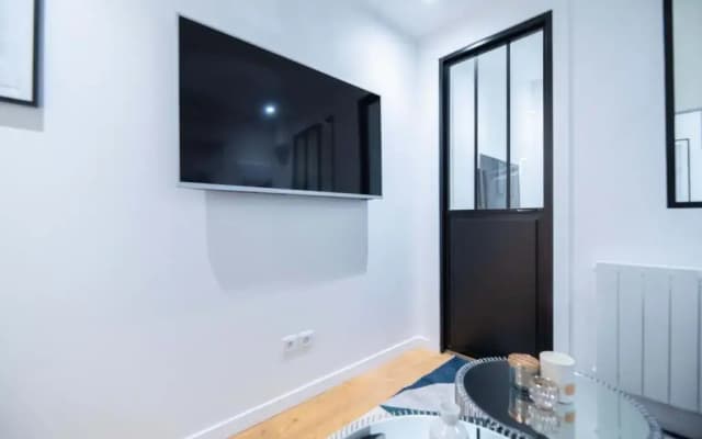 Beautiful Apartment in Marais - With AC - photo 3
