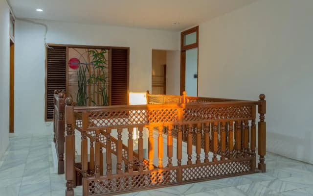 OYO 366 Thamadhiro Residence - photo 4