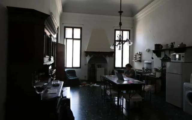 Vintage Venice Apartment - photo 4