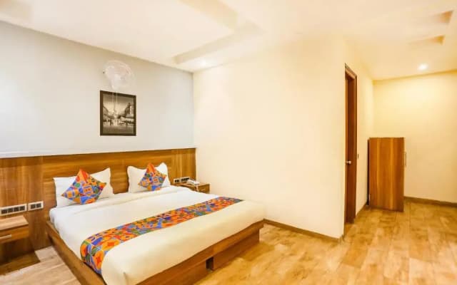 Fabhotel Royal Touch - photo 5