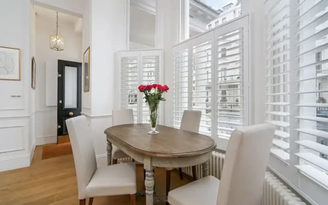 Luxurious 1BR Period Property in Kensington - photo 5