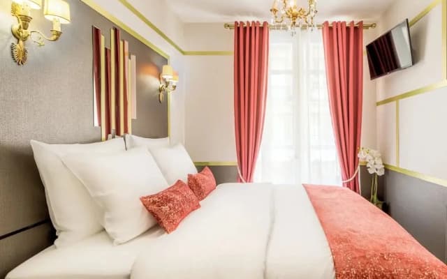 Merveil Luxury Suite - Tour Eiffel Laos - photo 4