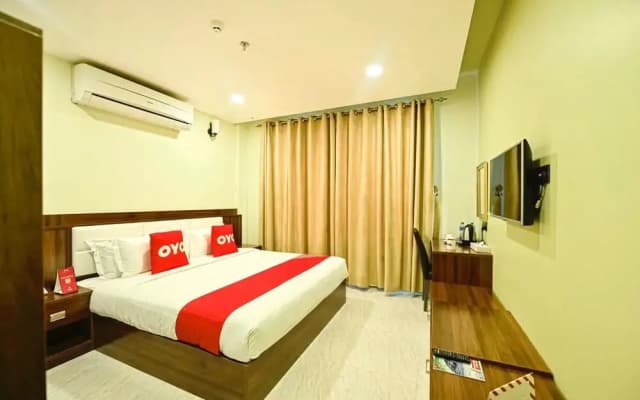 OYO 118 Golden Crown Hotel - photo 5