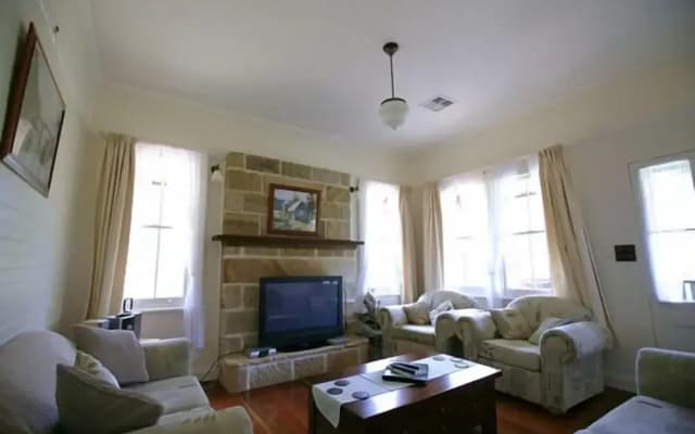 Singletons Retreat - photo 3