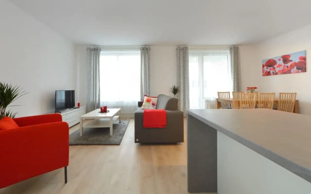 CityWest Apartments - photo 4