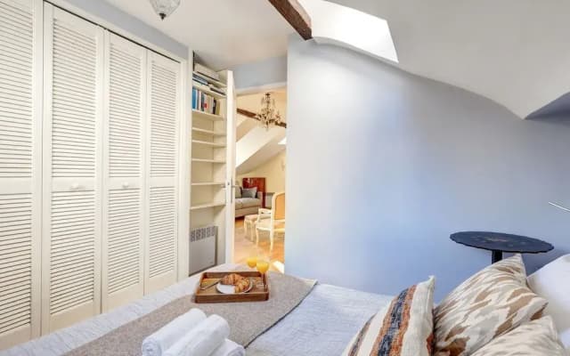 Comfortable 1BR in Latin Quarter - photo 4