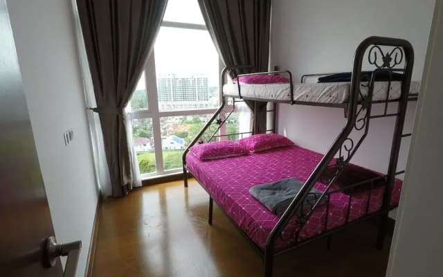 3R2B Seaview Condo - photo 2