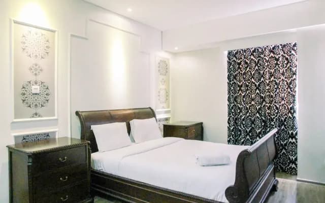 3BR Apartment at 1 Park Residences with Private Lift - photo 5