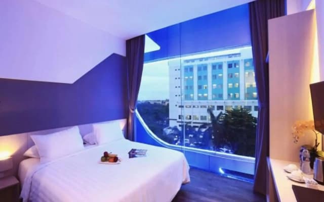 Ozone Hotel Pantai Indah Kapuk - photo 3