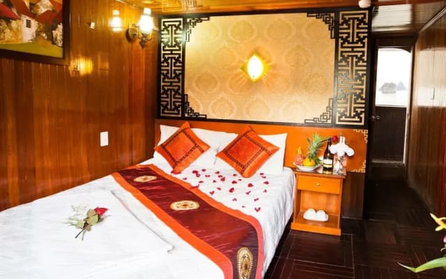Halong Bay Aloha Cruises - photo 4