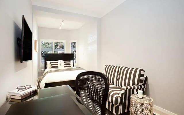 Bayside Retreat - photo 4