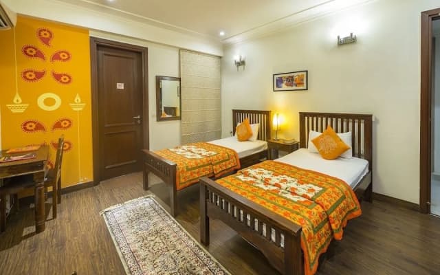 OYO Premium Saket - photo 3