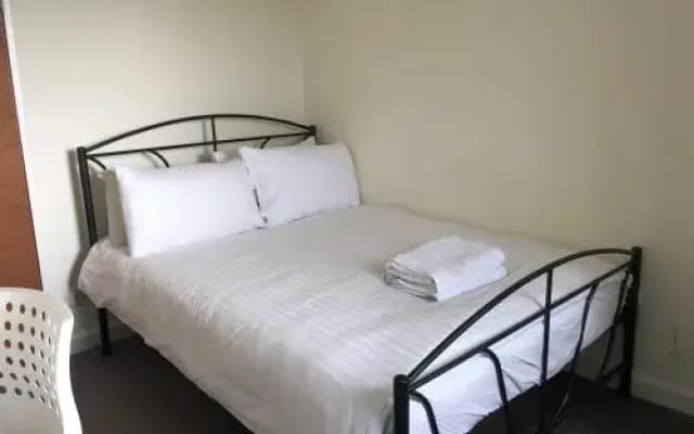 Westfield Court B&B - photo 4