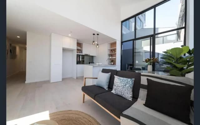 Bond Quarter Loft - photo 4