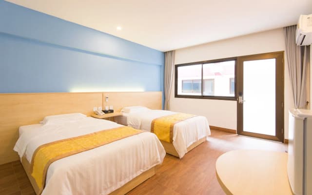 The President Hotel at Chokchai 4 - photo 3