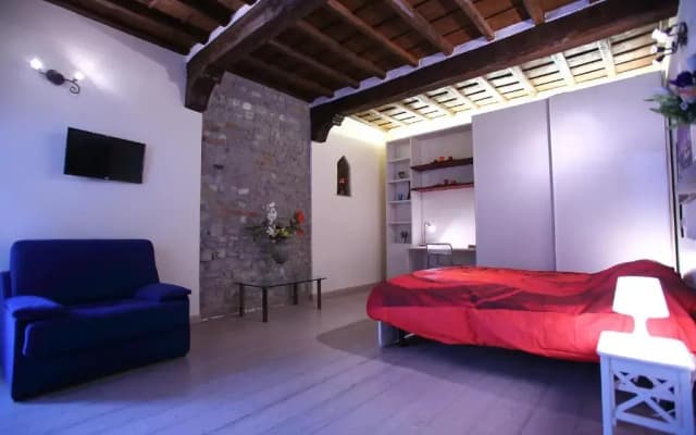 Visit Florentia Apartment - photo 4