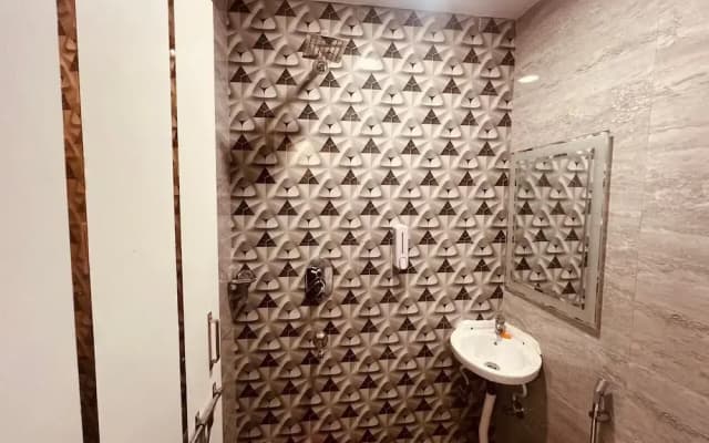 Hotel Metro View Adarsh Nagar Metro - photo 4