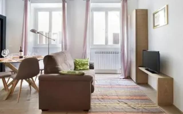 Duomo Halldis Apartments - photo 4