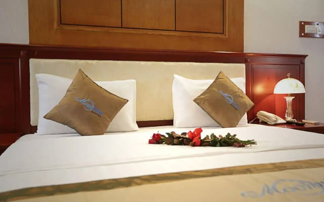 Moon View Hotel - photo 4