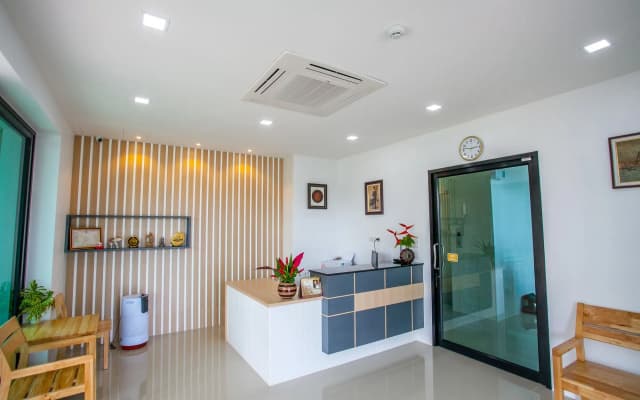 Wanarom Residence Hotel - photo 2