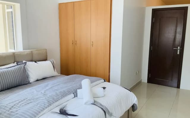 Classic One Bedroom - photo 2