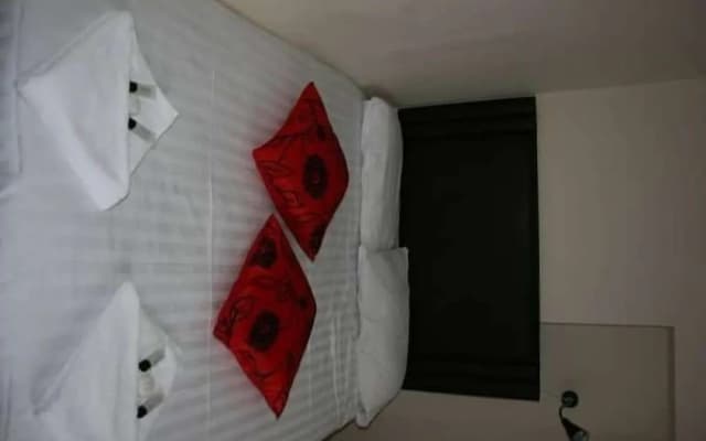 Marble Arch Flat - photo 3