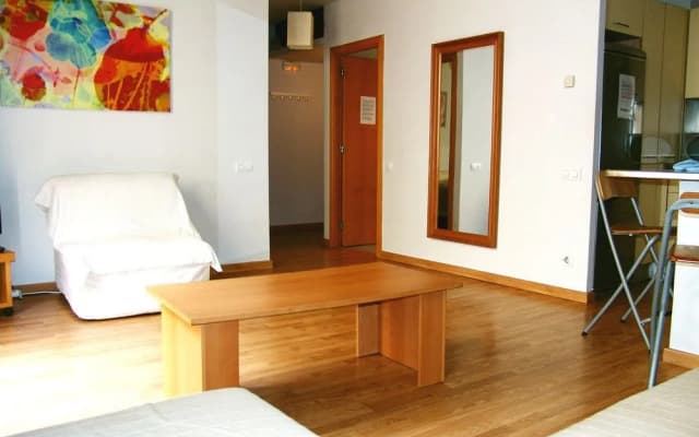Old town Ramblas Apartments - photo 2