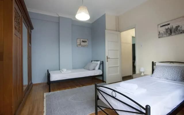 Three bedrooms apartment at the center of Athens - photo 2