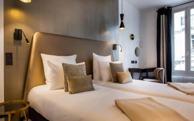 Hotel Royal Opera - photo 5
