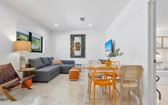 Fresh Modern With Pool Oasis - photo 3