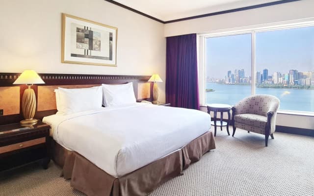 Corniche Hotel Sharjah - photo 5