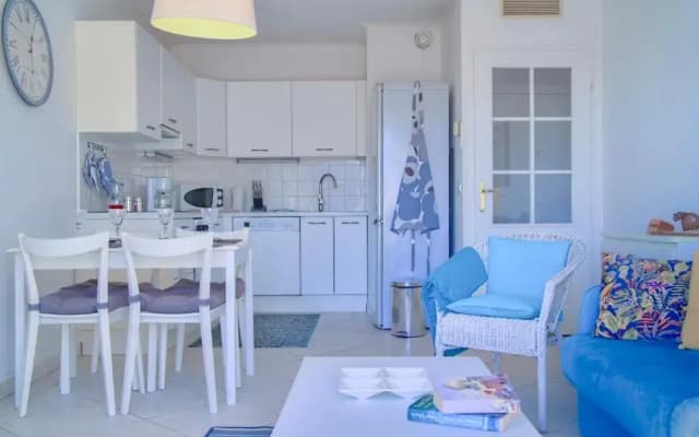 Risso - a modern one bedroom with pool - photo 5